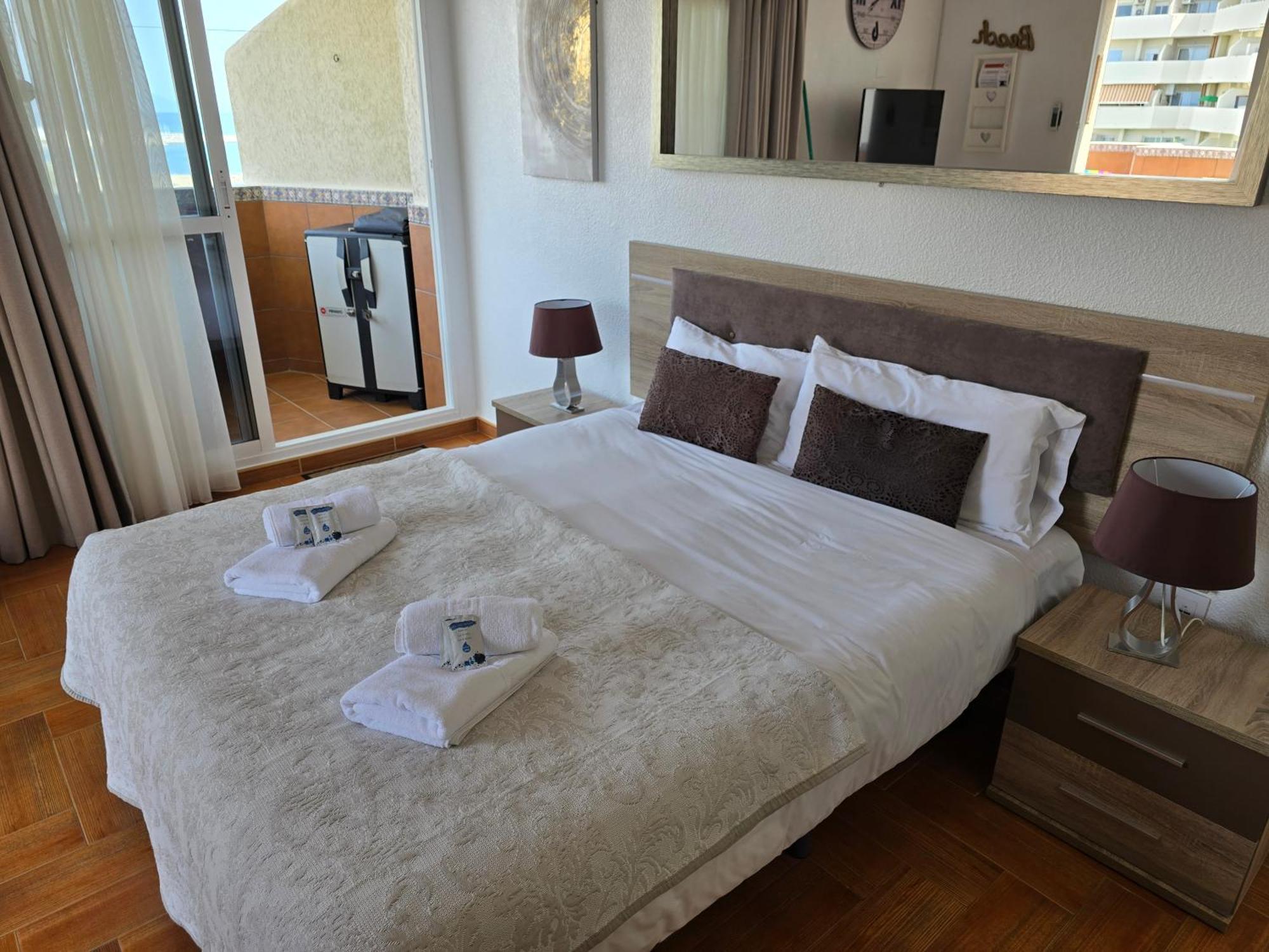Benal Beach Apartment Беналмадена Екстериор снимка