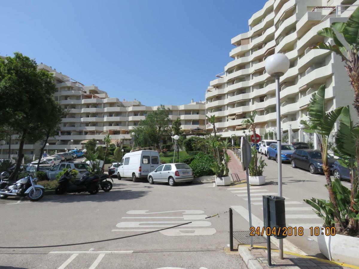 Benal Beach Apartment Беналмадена Екстериор снимка