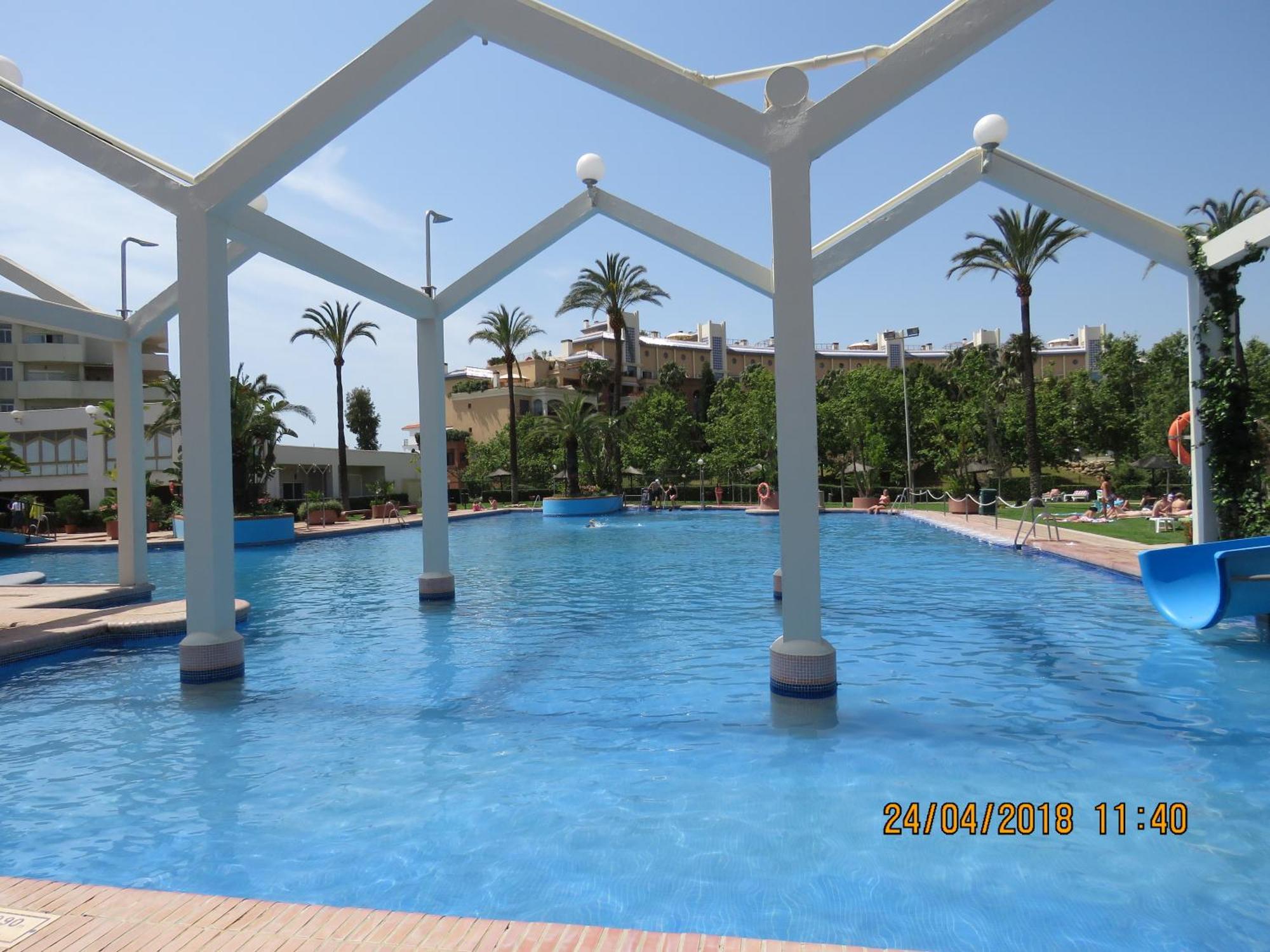 Benal Beach Apartment Беналмадена Екстериор снимка